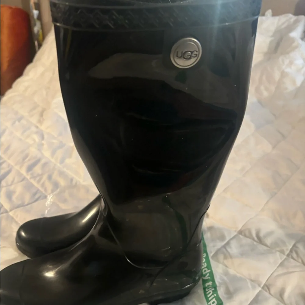 UGG black tall